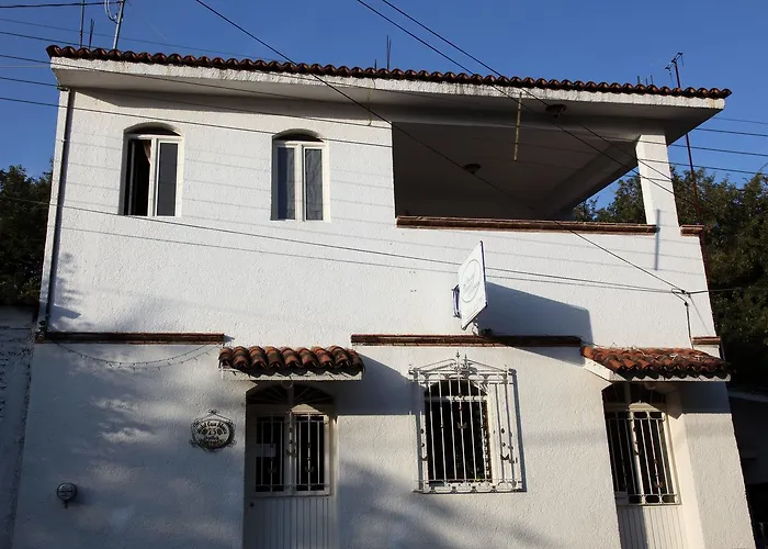 Hostal Casa Blanca By rotamundos Comala